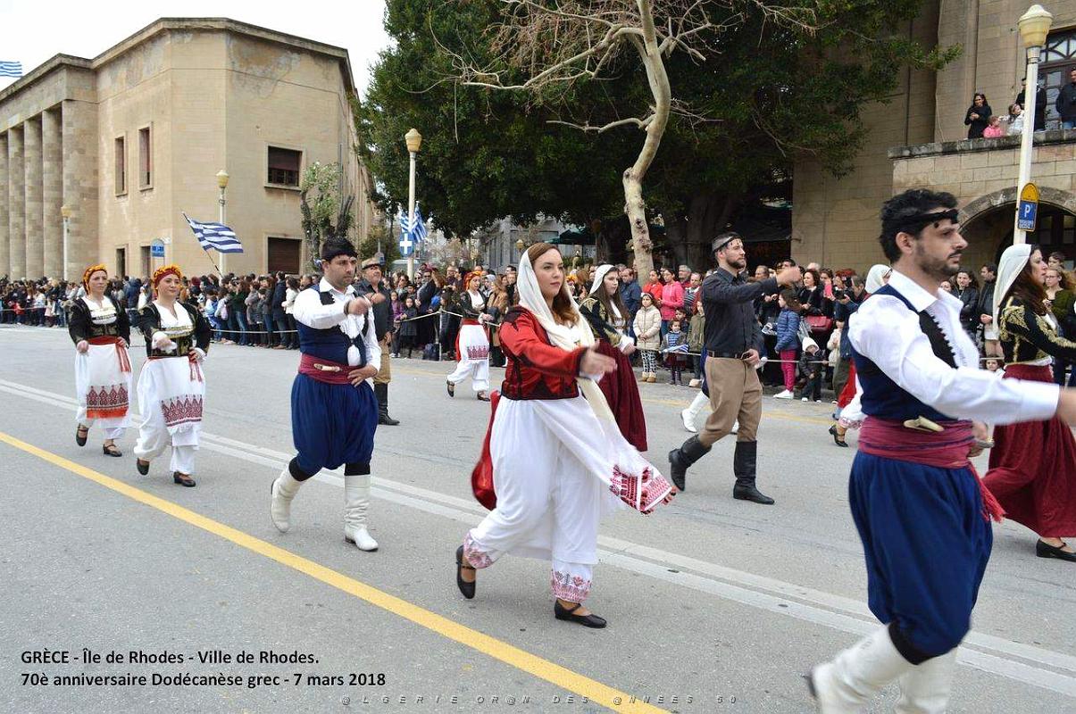 144- Rhodes- Defile Dodecanese grec.JPG